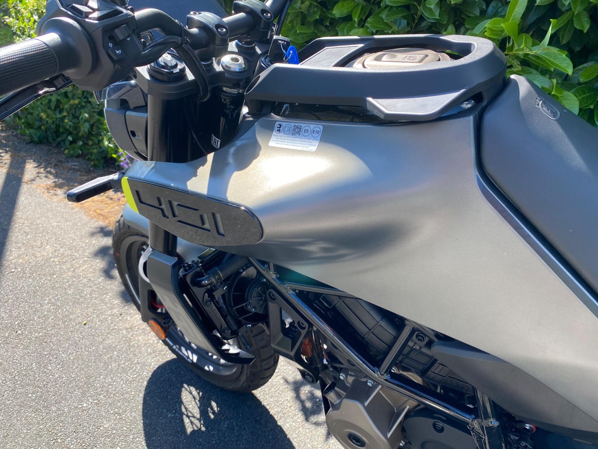 2024 24 Reg Husqvarna Svartpilen 401